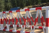 《亿万僵尸木质拒马攻略》（搭建木质拒马）